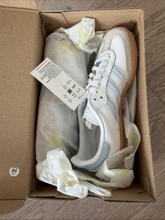 adidas Other - adidas Blue Shoe Box with White Label